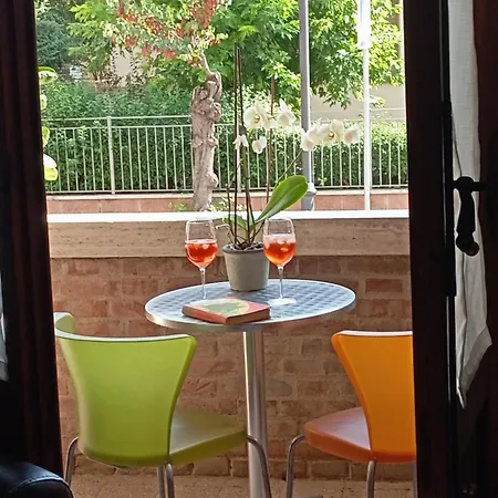 Casa Cardula