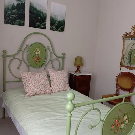 Casa Cardula *